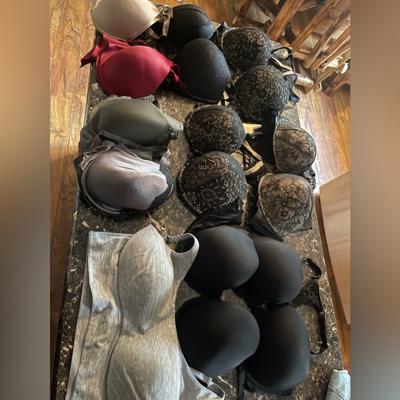 Bras (12) - Picture 3 of 3